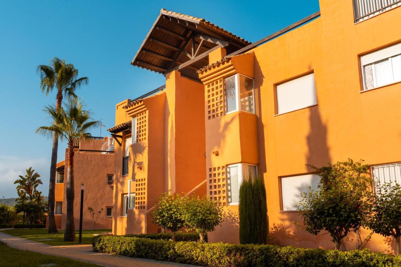 Beautiful 2-Bed Apartment In Casares Costa Bahia de Casares Esterno foto