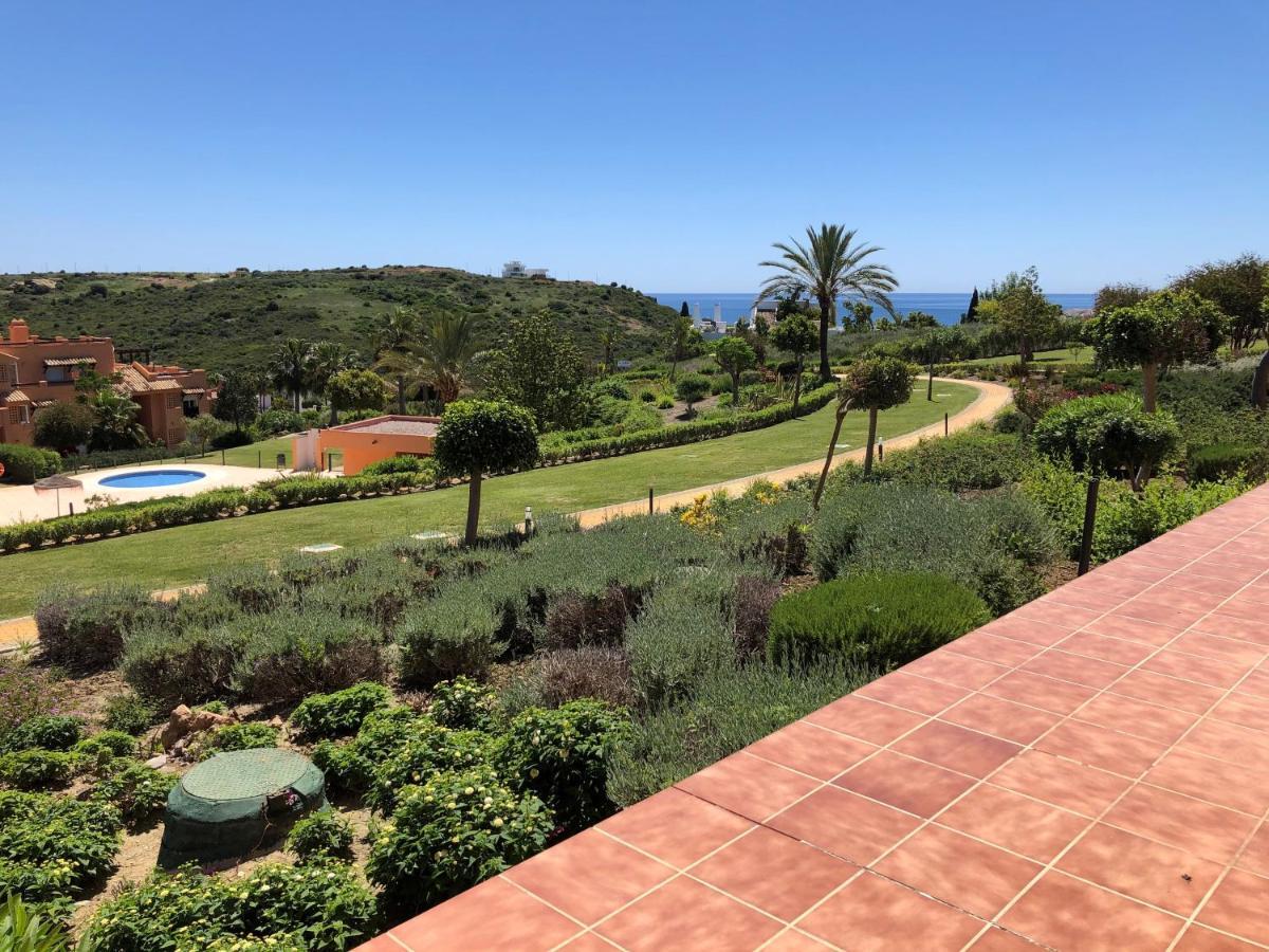 Beautiful 2-Bed Apartment In Casares Costa Bahia de Casares Esterno foto